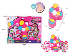 Beading & Cosmetic Set toys